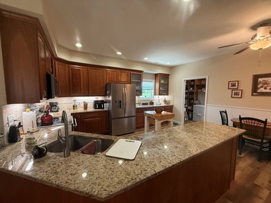 Welcome to this stunning 3-bedroom, 2.5-bath residence in - photo 20