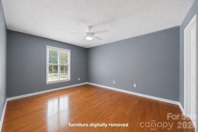 927 Victoria Avenue is a truly rare offering: an UPDATED, RANCH - photo 23