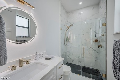 Welcome to this spectacular, centrally located residence - photo 25