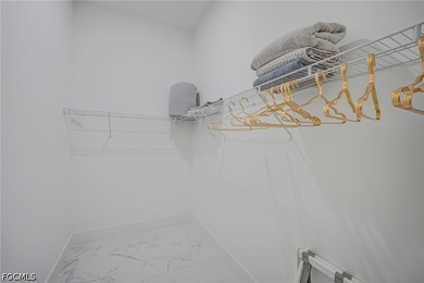 Welcome to this spectacular, centrally located residence - photo 29