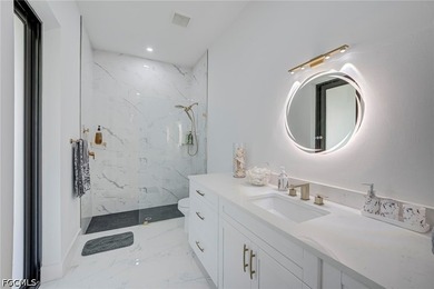 Welcome to this spectacular, centrally located residence - photo 30