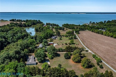 Charming waterfront property located at 178 Greenfield Rd. in - photo 31