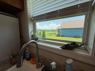Welcome to this stunning 3-bedroom, 2.5-bath residence in - photo 31