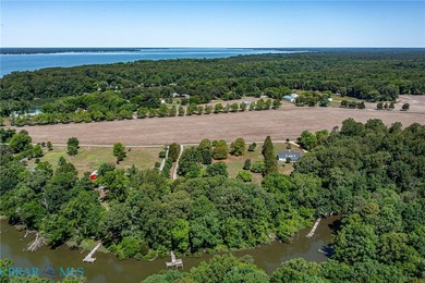 Charming waterfront property located at 178 Greenfield Rd. in - photo 32