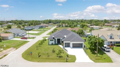 Welcome to this spectacular, centrally located residence - photo 38
