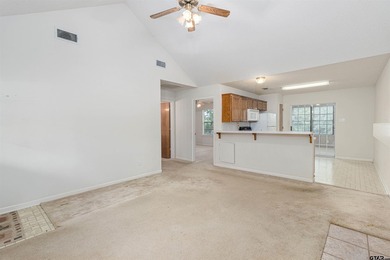 Discover the perfect East Texas retreat in the highly - photo 4