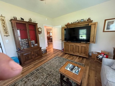 Welcome to this stunning 3-bedroom, 2.5-bath residence in - photo 44