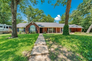 Cedar Creek Lake Home For Sale in Trinidad Texas