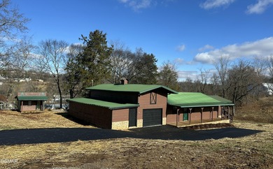 Douglas Lake Home For Sale in Kodak Tennessee