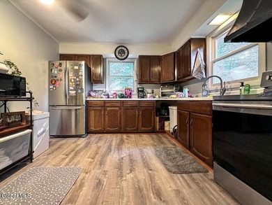 Exceptional investment opportunity in the heart of Lake George! - photo 14