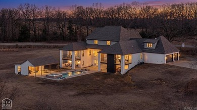 Built as the builder's personal residence, this nearly 7,000 sq - photo 3