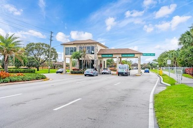 Move-in ready 2-bedroom, 2-bathroom condo with a newer A/C - photo 25