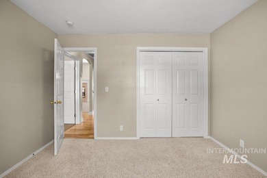 Great Meridian Location just off Franklin and Linder. 4 bedroom - photo 26