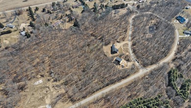 This is a generously sized lot in Lakeview Estates, a lakeside - photo 2