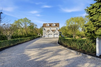 Welcome to 3 True Harbour Way, a custom built Colonial set on 1 - photo 3