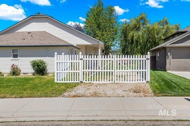 Great Meridian Location just off Franklin and Linder. 4 bedroom - photo 36