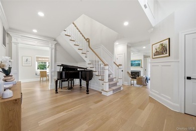 Welcome to 3 True Harbour Way, a custom built Colonial set on 1 - photo 8