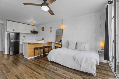 Please note tax records reflect a 1-bedroom, 2-bathroom unit - photo 3