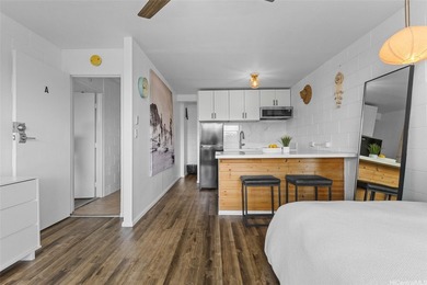 Please note tax records reflect a 1-bedroom, 2-bathroom unit - photo 4