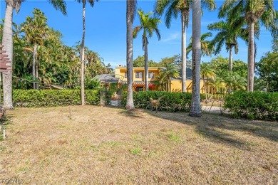 Discover a serene 1.7-acre retreat of lush, fully gated gardens - photo 3