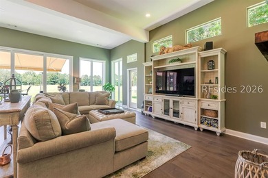 Tucked on a private cul-de-sac wooded lot, this reimagined Del - photo 9