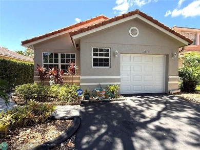 Lake Home For Sale in Plantation, Florida