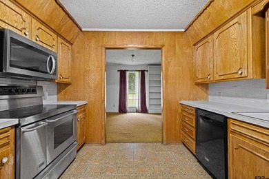 Looking for a lake house for sale in East Texas, without the - photo 9