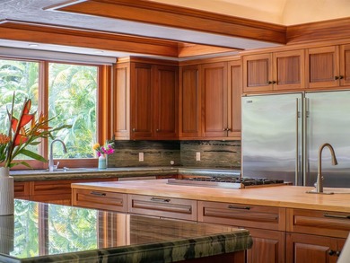 A private Wailea Kialoa retreat, where chic island elegance - photo 3