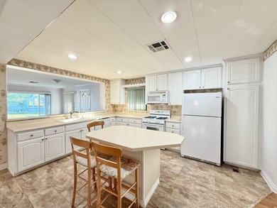 Welcome to your future haven at Forest Gardens Mobile Home - photo 12