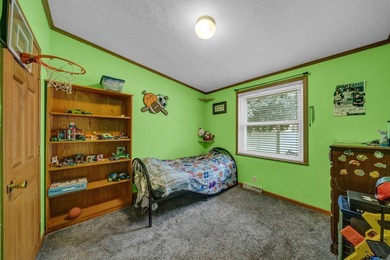 Welcome to this well maintained 3-bedroom, 2-bath home located - photo 17