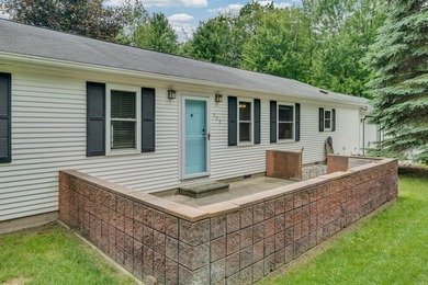 Welcome to this well maintained 3-bedroom, 2-bath home located - photo 23