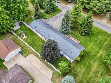 Welcome to this well maintained 3-bedroom, 2-bath home located - photo 24