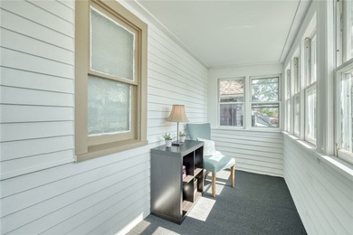 Classic city colonial with 3/4 bedrooms and 1.5 baths. Looking - photo 32
