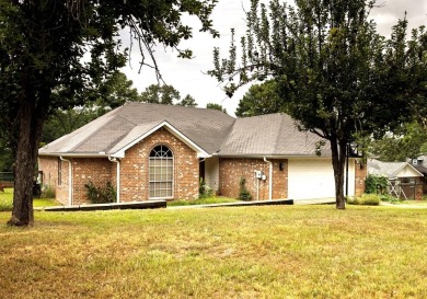 Lake Palestine Home For Sale in Frankston Texas