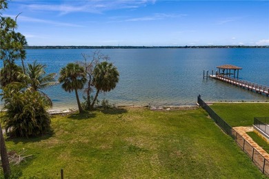 Exceptional waterfront opportunity on one of Oldsmar's most - photo 3