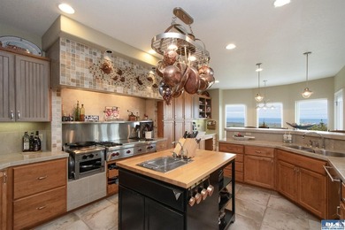 Nestled within the gated enclave of Maletti Hill, one of the - photo 14