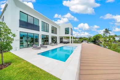 Brand-new waterfront modern estate in the gated Enchanted Lake - photo 15