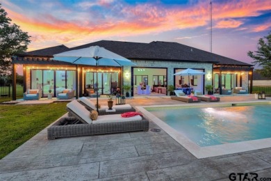 Rural Luxury Meets Chic Sophistication - photo 1