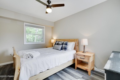 Just listed: a striking contemporary retreat nestled at the end - photo 33