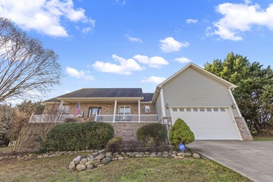 Douglas Lake Home For Sale in Dandridge Tennessee