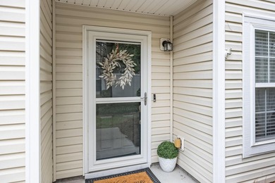 Welcome home to this beautifully maintained 3-bedroom, 2.5-bath - photo 2