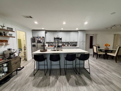 9026 Duke Drive, Tampa, Florida - Located in Carefree Village - photo 11