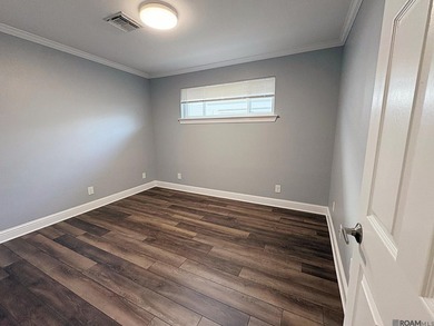 Charming and well maintained brick home in the heart of - photo 14