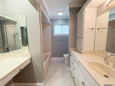 Charming and well maintained brick home in the heart of - photo 15