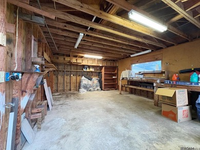 Charming and well maintained brick home in the heart of - photo 23