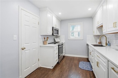 RECENT, TASTEFUL, OWNER-MADE UPDATES THROUGHOUT! This Fairway - photo 24
