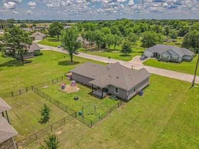 Single story charmer located on a large .35 lot with no HOA. The - photo 25