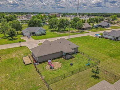 Single story charmer located on a large .35 lot with no HOA. The - photo 26