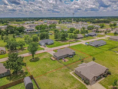 Single story charmer located on a large .35 lot with no HOA. The - photo 29