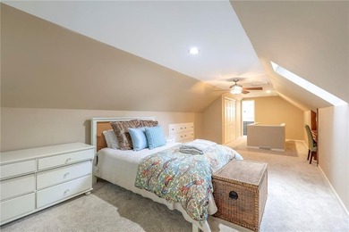 RECENT, TASTEFUL, OWNER-MADE UPDATES THROUGHOUT! This Fairway - photo 31